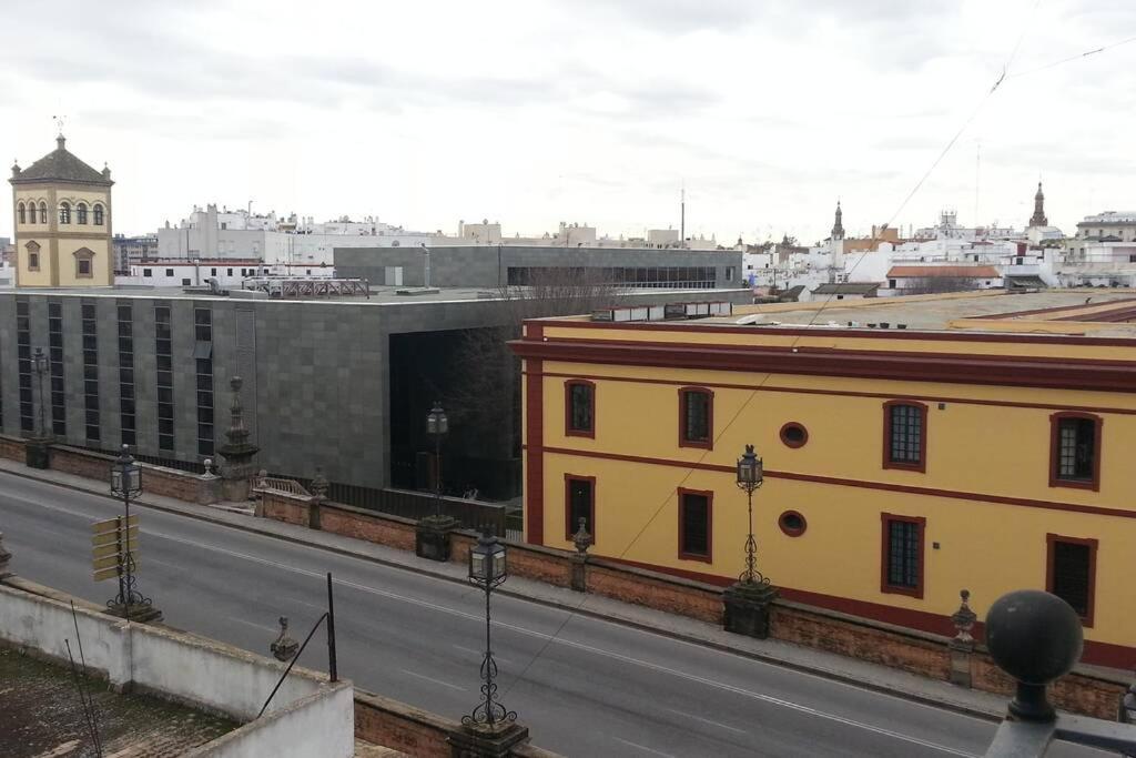 Alleanza, Puerta A Santa Cruz Sevilla Exterior foto